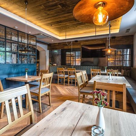 Brueckenwirt Hotel Hallein Ngoại thất bức ảnh
