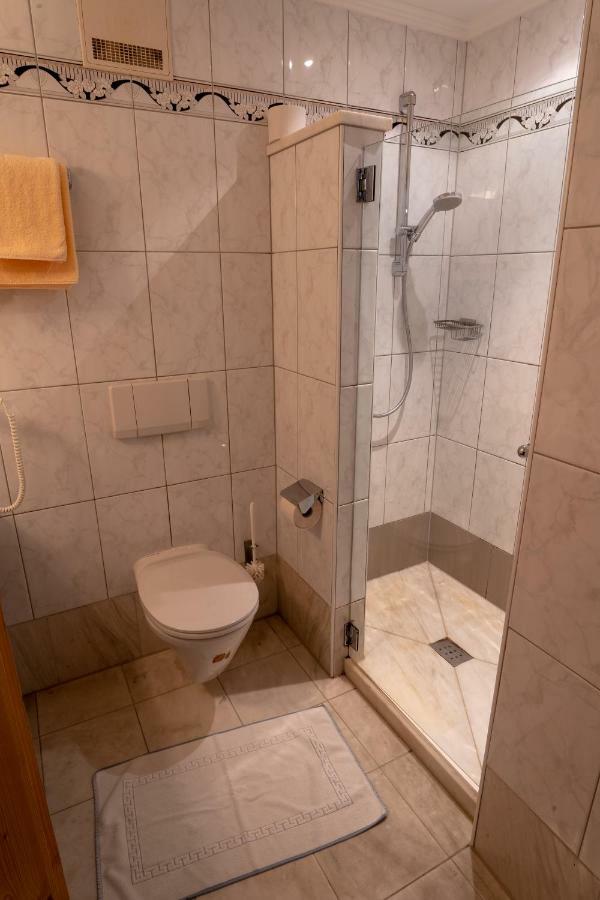 Brueckenwirt Hotel Hallein Ngoại thất bức ảnh